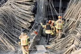 Hiện trường sập công trình thư viện ở Hàn Quốc, 2 người tử vong