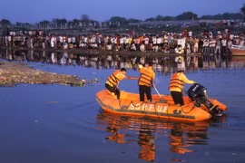 Lật thuyền du lịch ở Ấn Độ, ít nhất 10 người thiệt mạng