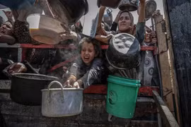 Thảm họa nhân đạo ở Gaza, 15 người chết đói trong một ngày