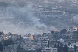 Israel tấn công vào miền Nam Lebanon, hơn 20 người thương vong