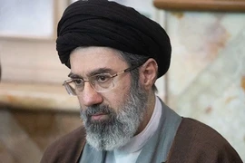 Thấy gì qua thông điệp đầu tiên của tân Lãnh tụ tối cao Iran?