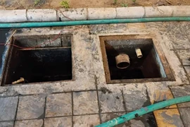 Bốn công nhân tử vong thương tâm trong bể phốt độc hại