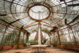 Ấn tượng trước loạt tòa nhà bỏ hoang ở nước Pháp