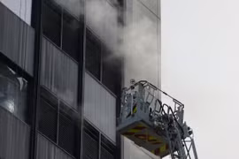 Toàn cảnh vụ cháy nhà cao tầng ở Seoul, hơn 110 người sơ tán