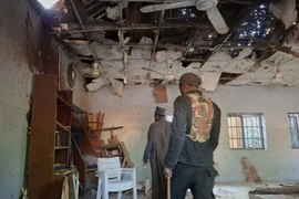 Hiện trường vụ đánh bom nhà thờ Hồi giáo Nigeria, 40 người thương vong