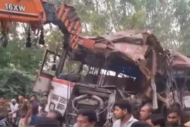 Tai nạn giao thông nghiêm trọng ở Ấn Độ, hàng chục người thương vong