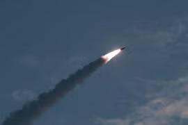 Triều Tiên lại phóng thử tên lửa đạn đạo, Hàn Quốc họp khẩn