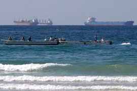 Đằng sau việc Mỹ cho phép Ấn Độ tạm thời mua dầu của Nga