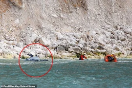 Ô tô lao xuống vực sâu ở điểm du lịch, hai người thiệt mạng