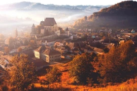 Loạt hình sửng sốt về quốc gia bí ẩn ở Châu Âu