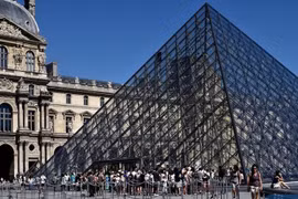 Thông tin mới về vụ trộm tại Bảo tàng Louvre