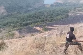 Ô tô lao xuống hẻm núi ở Ấn Độ, 6 người tử vong thương tâm