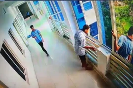 Nam sinh tử vong sau khi nhảy từ tầng cao ký túc xá trường