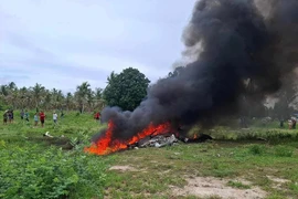 Hiện trường vụ rơi trực thăng ở Thái Lan, 3 người thiệt mạng