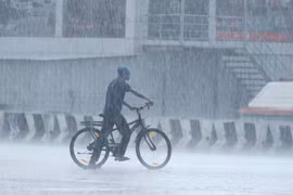 Lũ lụt nghiêm trọng ở Ấn Độ, 100 người thiệt mạng