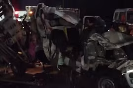 Tai nạn giao thông nghiêm trọng ở Ấn Độ, hơn 40 người thương vong