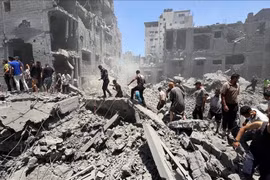 Israel tấn công thành phố Gaza, gần 40 người thiệt mạng