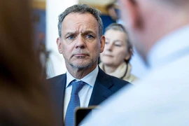 Lý do Bộ trưởng Ngoại giao Hà Lan Caspar Veldkamp từ chức