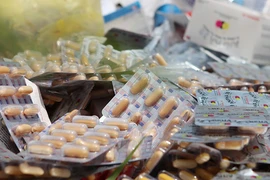 Công an vào cuộc vụ lượng thực phẩm chức năng "khủng" vứt ở TP HCM