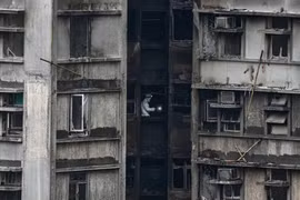 Thương vong mới nhất trong vụ cháy chung cư ở Hong Kong