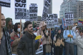 Biểu tình tại Mỹ phản đối chiến dịch quân sự ở Venezuela