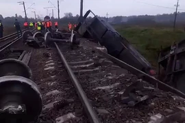 Hai đoàn tàu trật bánh ở Nga, 3 binh sĩ thiệt mạng