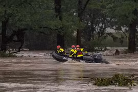 Lũ quét kinh hoàng ở Mỹ, ít nhất 24 người thiệt mạng