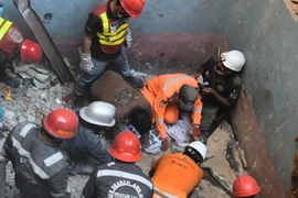 Nổ khí gas làm sập chung cư ở Pakistan, nhiều người tử vong