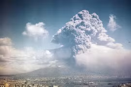 Đột nhập loạt địa điểm nguy hiểm trên thế giới