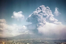 Đột nhập loạt địa điểm nguy hiểm trên thế giới