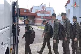 Nga và Ukraine trao đổi tù binh dưới 25 tuổi