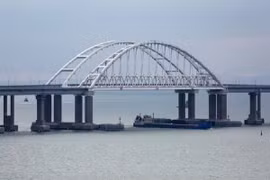 Nga phá âm mưu đánh bom xe của Ukraine trên cầu Crimea