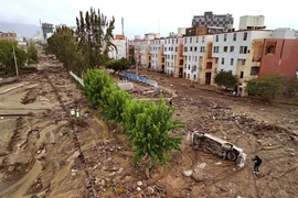 Lở đất vì mưa lớn khiến hai cha con thiệt mạng