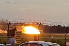 Hiện trường vụ chiến đấu cơ F-16 lao xuống đất phát nổ, phi công tử nạn