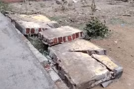 Sập tường trường học ở Ấn Độ, học sinh lớp 7 tử vong