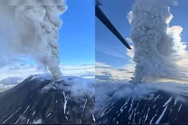 Khoảnh khắc núi lửa Nga lần đầu phun trào sau 600 năm