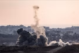 Israel tiếp tục tấn công Gaza, ít nhất 71 người thiệt mạng