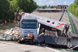 Nga nói Ukraine đứng sau hai vụ sập cầu gây thương vong lớn