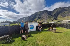 Kinh ngạc cuộc sống ở khu định cư xa xôi có 250 cư dân