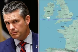 Máy bay chở Bộ trưởng Quốc phòng Mỹ hạ cánh khẩn vì nứt kính