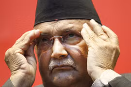 Vì sao cựu Thủ tướng Nepal Khadga Prasad Oli bị bắt giữ?