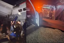 Toàn cảnh vụ cầu sập xuống đoàn tàu chở gần 400 người ở Nga