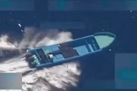 Mỹ đánh chìm tàu nghi chở ma túy ngoài khơi Costa Rica 