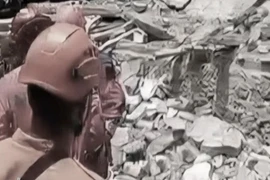 Sập nhà ở Indonesia, hơn 80 người thương vong