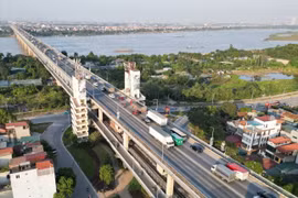 Cận cảnh cầu Thăng Long chuẩn bị được 'đại tu'