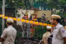 Sập mái đền thờ ở Ấn Độ, nhiều người thương vong