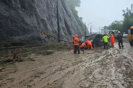 Lật thuyền ở Philippines vì siêu bão Ragasa, 7 ngư dân thiệt mạng