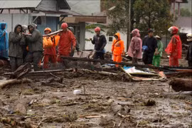 Hơn 300 người thiệt mạng vì lũ lụt và lở đất ở Indonesia