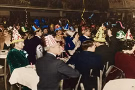 Ảnh hiếm người dân khắp thế giới đón Giao thừa hàng chục năm trước