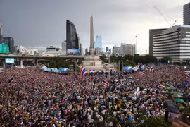 Biểu tình ở Thái Lan yêu cầu Thủ tướng Paetongtarn từ chức